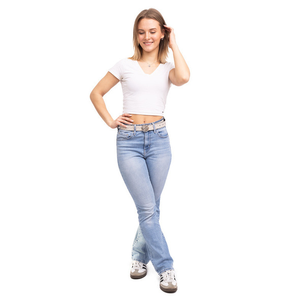 Elena J. – Real People Sedcard-Foto 4 bei JustInCast
