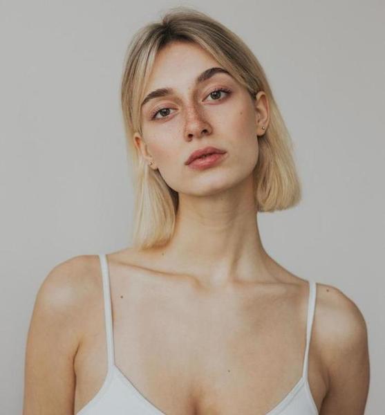 Fine – Models & Fashion-Models Sedcard bei JustInCast