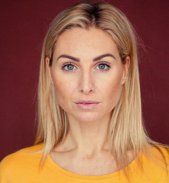 Tanja M. – Moderation Sedcard-Foto 6 bei JustInCast