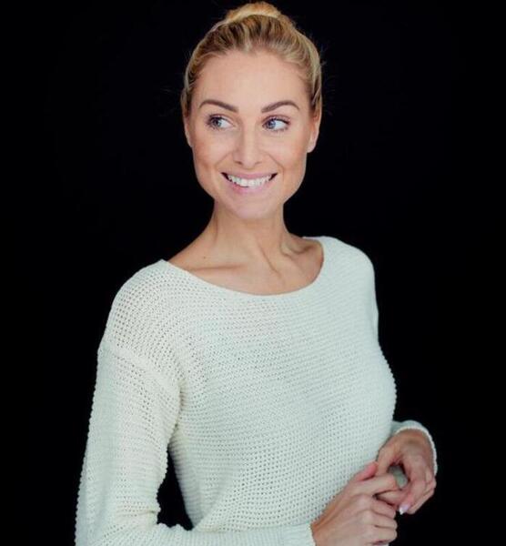 Tanja M. – Moderation Sedcard-Foto 4 bei JustInCast