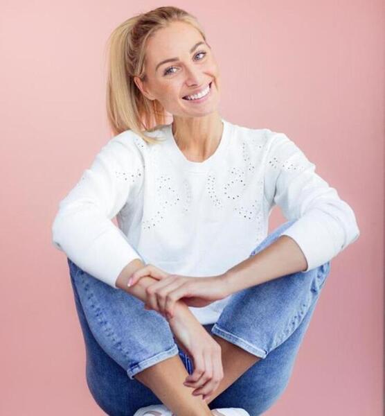 Tanja M. – Moderation Sedcard-Foto 3 bei JustInCast