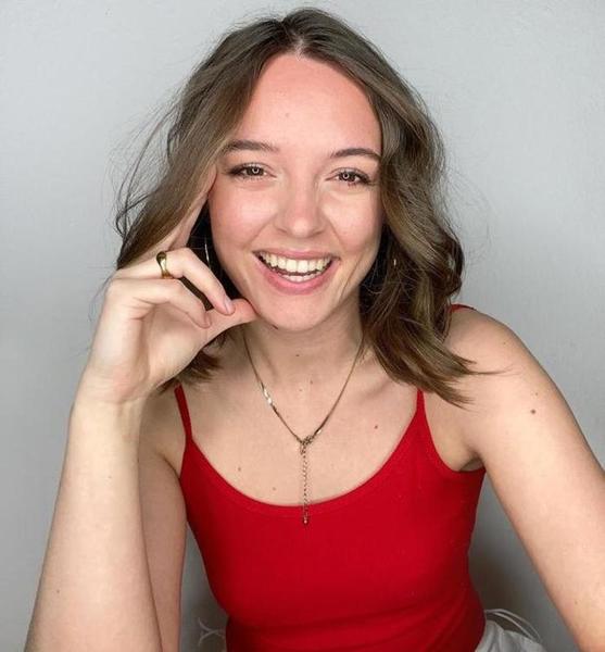 Anna Franziska Mercedes – Moderatoren & Presenter Sedcard bei JustInCast