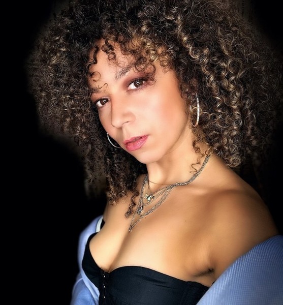 Melissa – Tänzer für Events & Shows Sedcard bei JustInCast
