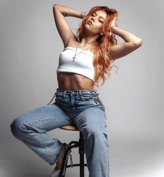 Daria Elena – Tänzer für Events & Shows Sedcard bei JustInCast