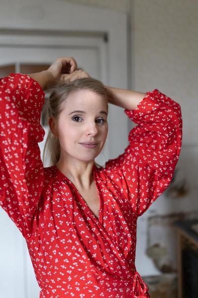 Leandra – Moderatoren & Presenter Sedcard bei JustInCast