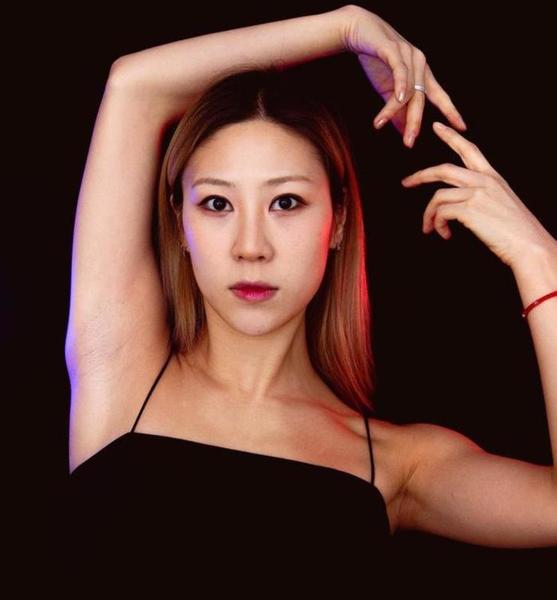 Soyeon – Tänzer für Events & Shows Sedcard bei JustInCast
